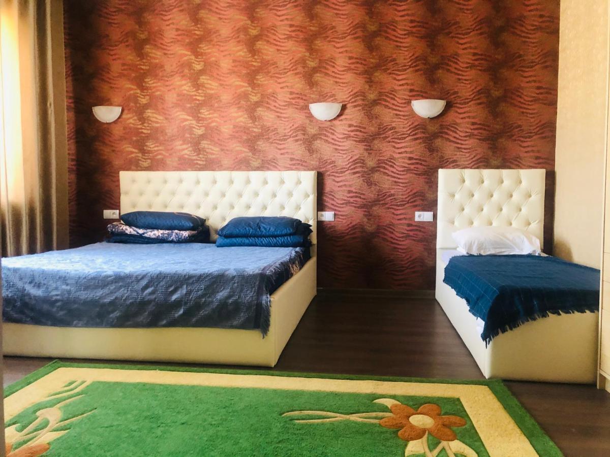 Sweet Home Hostel بيشكيك المظهر الخارجي الصورة