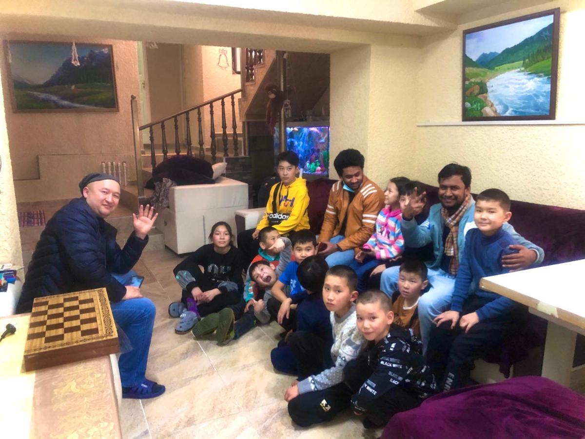 Sweet Home Hostel بيشكيك المظهر الخارجي الصورة