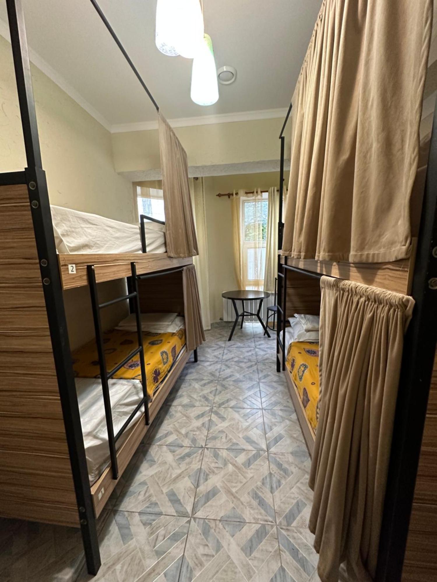 Sweet Home Hostel بيشكيك المظهر الخارجي الصورة