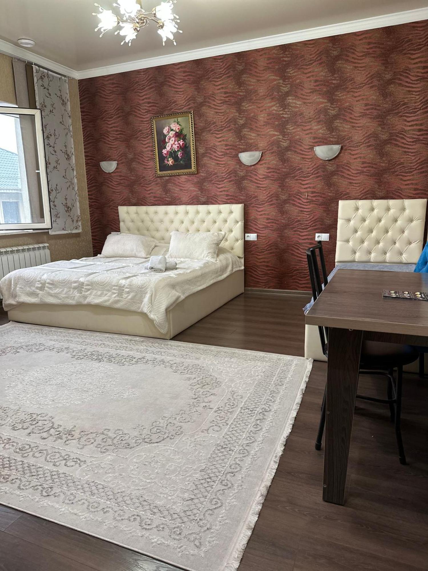 Sweet Home Hostel بيشكيك المظهر الخارجي الصورة