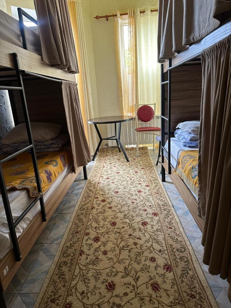 Sweet Home Hostel بيشكيك المظهر الخارجي الصورة